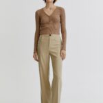 Ribbed Cropped T-Shirt With Buttons - Hình ảnh 4