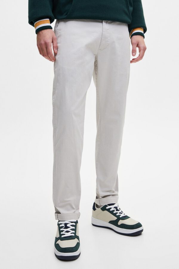 Basic Slim Fit Chinos Trousers - Hình ảnh 3