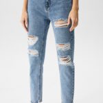 Ripped Mom Jeans - Contains Recycled Cotton - Hình ảnh 2