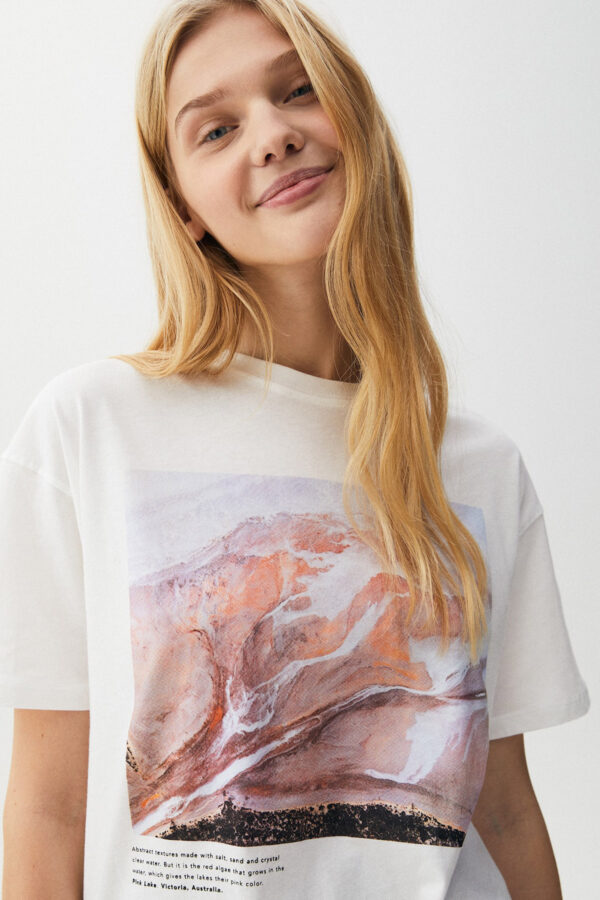 Short Sleeve T-Shirt With Landscape Graphic - Hình ảnh 3